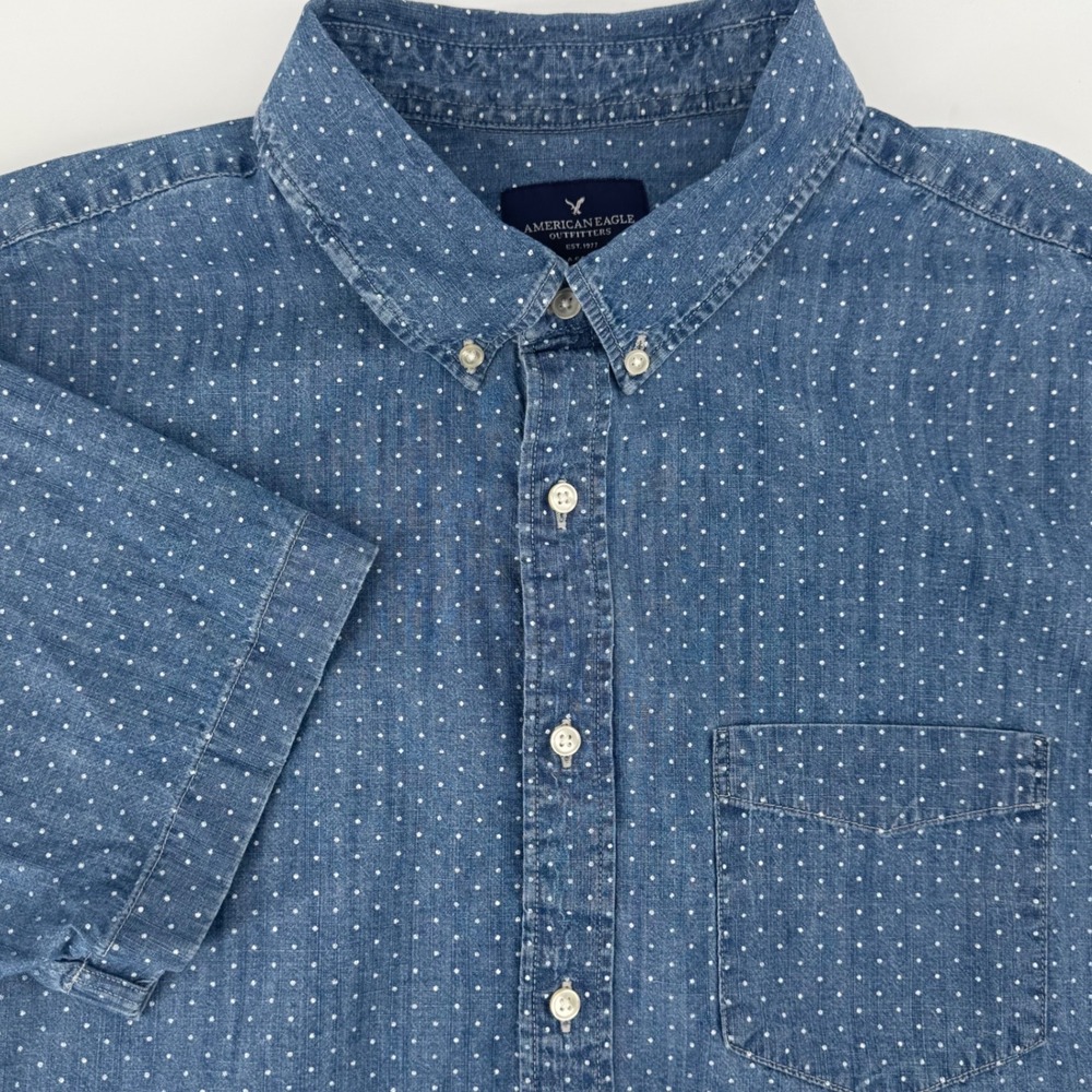 American Eagle Mens XL Blue Polka Dot Short Sleeve Button Down Classic Fit Shirt